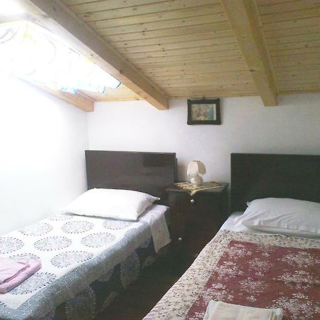 Apartment Anetica Cres Luaran gambar