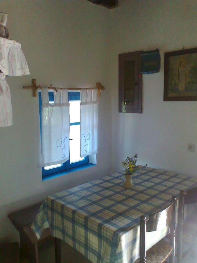 Apartment Anetica Cres Luaran gambar